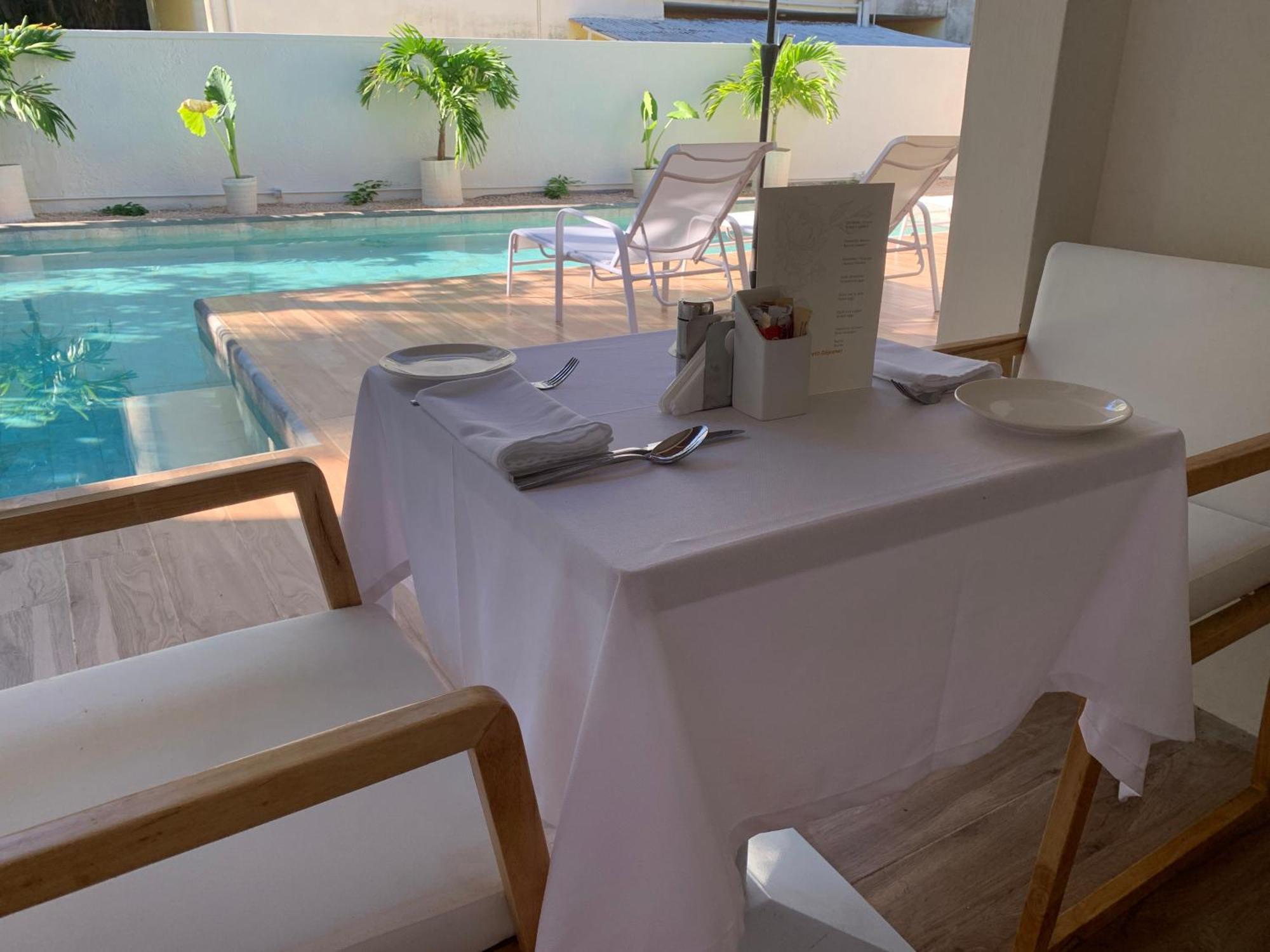 Le Clos Des Bains Mauritius Блу Бей Екстериор снимка